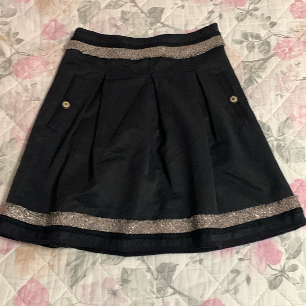 BCBGMAXAZRIA Pleated black midi skirt, size 0.